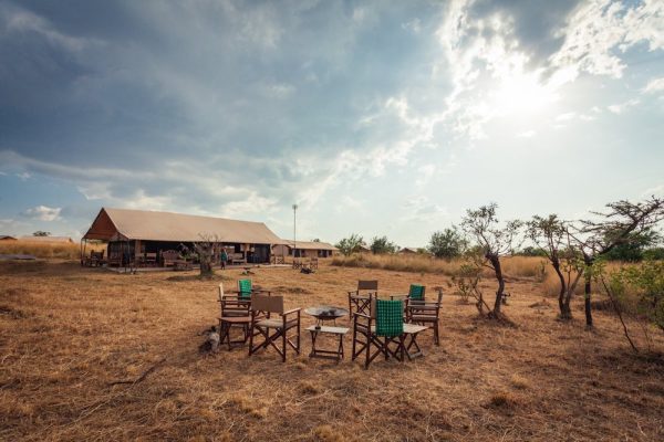 mara river camp serengeeti